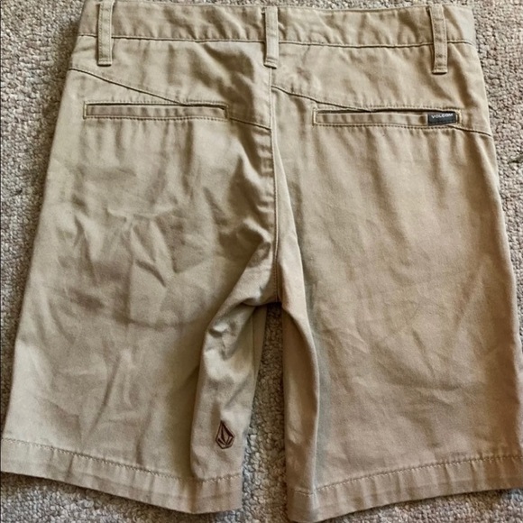 Volcom shorts - Picture 4 of 6